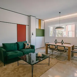 New Picasso Plaza - Appartement